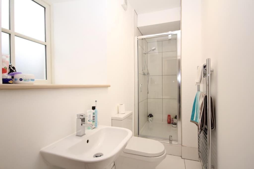 4 Bedroom House, Central Ulverston Bagian luar foto