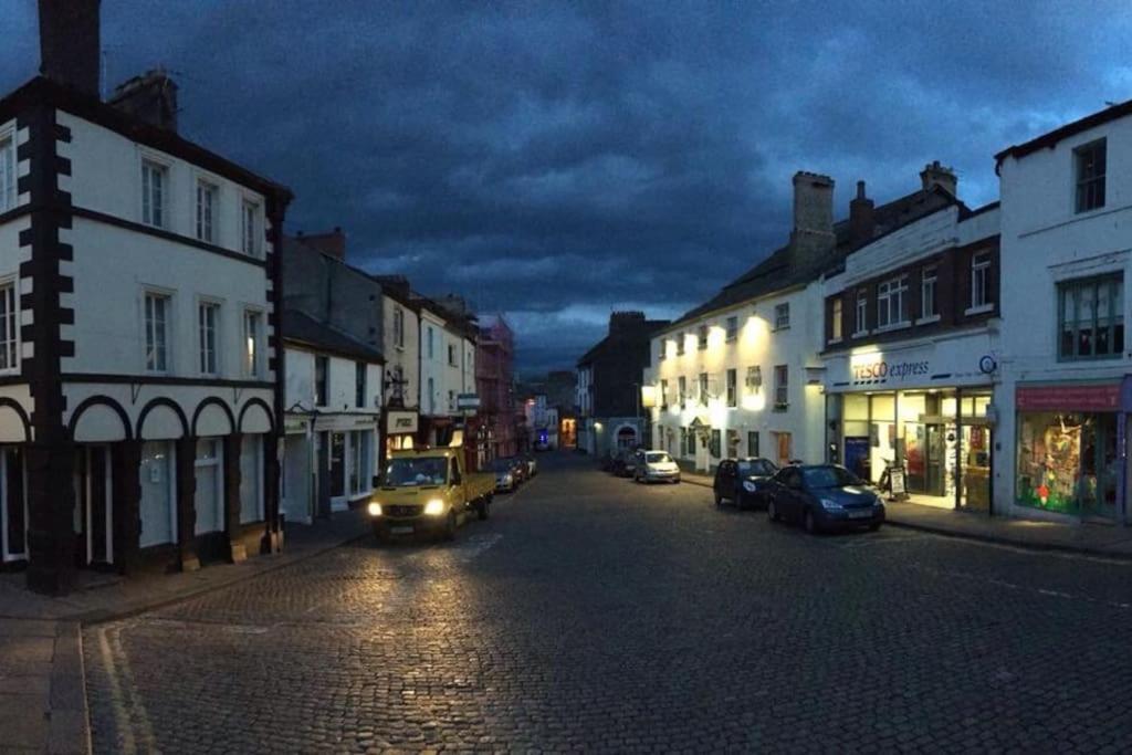 4 Bedroom House, Central Ulverston Bagian luar foto